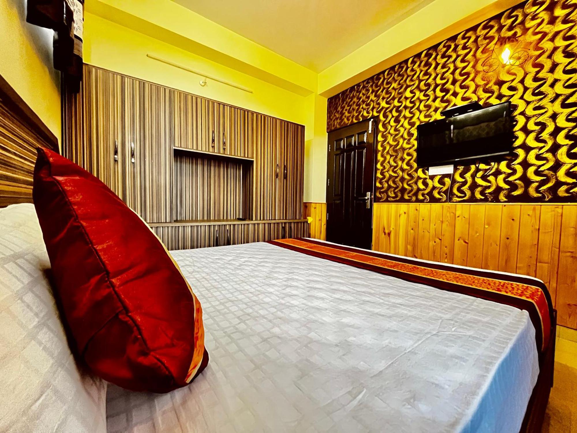 Puri'S Bnb Shimla Exterior foto